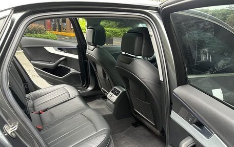 Audi A4, 2022 год, 2 175 000 рублей, 8 фотография