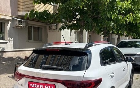 KIA Rio IV, 2022 год, 2 300 000 рублей, 3 фотография