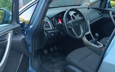 Opel Astra J, 2010 год, 670 000 рублей, 6 фотография