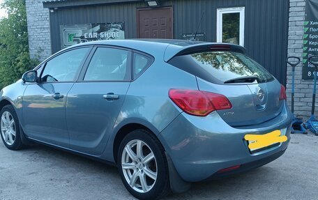 Opel Astra J, 2010 год, 670 000 рублей, 5 фотография