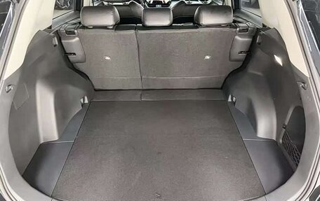 Toyota RAV4, 2024 год, 2 684 000 рублей, 17 фотография