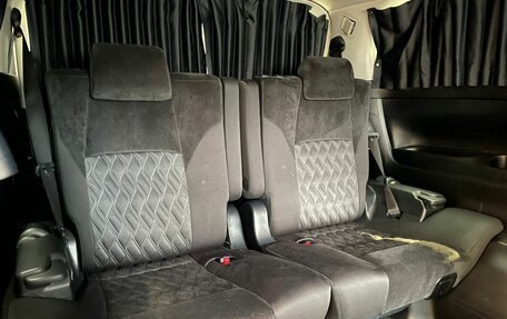 Toyota Vellfire II, 2020 год, 4 200 000 рублей, 13 фотография