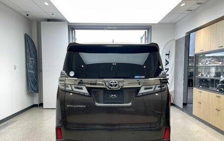 Toyota Vellfire II, 2020 год, 4 200 000 рублей, 4 фотография