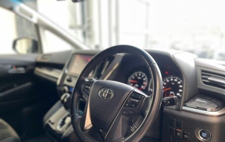 Toyota Vellfire II, 2020 год, 4 200 000 рублей, 10 фотография