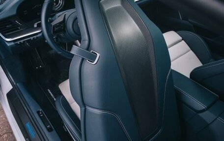 Porsche 911, 2022 год, 20 700 000 рублей, 28 фотография