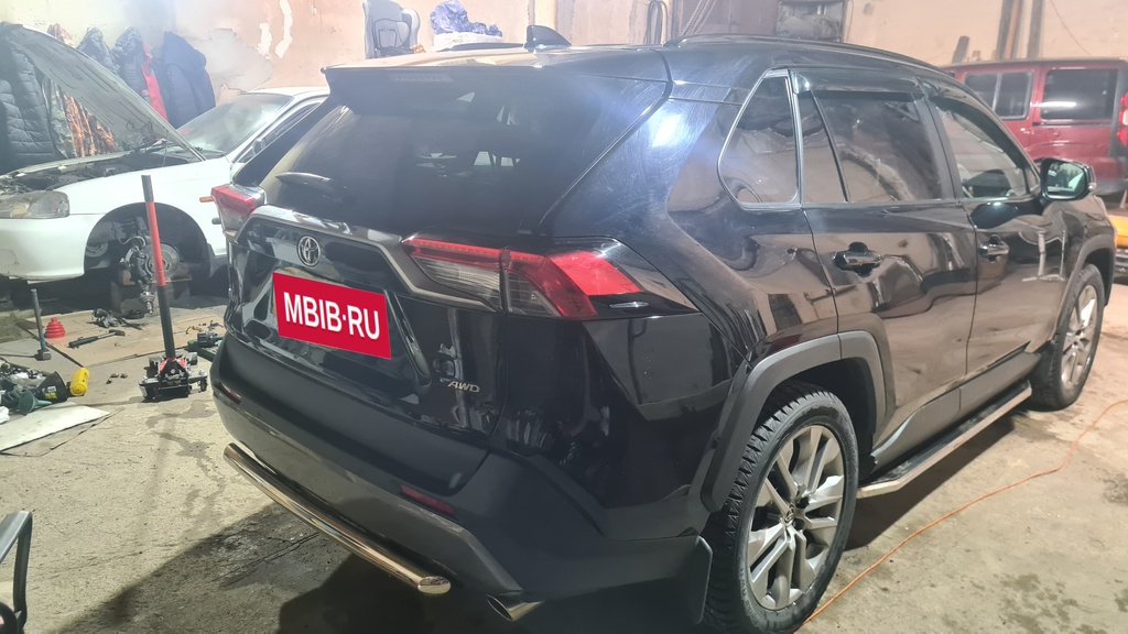Toyota RAV4 XA50, 2021 год, 3 600 000 рублей, 4 фотография