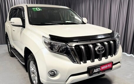 Toyota Land Cruiser Prado 150 рестайлинг 2, 2014 год, 2 600 000 рублей, 2 фотография