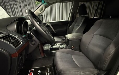 Toyota Land Cruiser Prado 150 рестайлинг 2, 2014 год, 2 600 000 рублей, 11 фотография