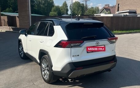 Toyota RAV4, 2021 год, 3 150 000 рублей, 6 фотография