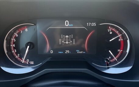 Toyota RAV4, 2021 год, 3 150 000 рублей, 8 фотография