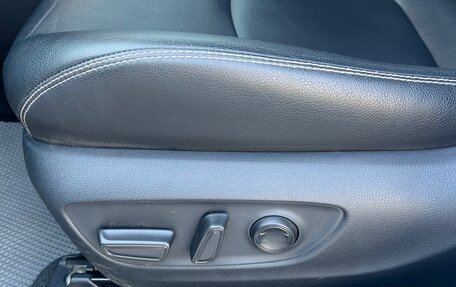 Toyota RAV4, 2021 год, 3 150 000 рублей, 11 фотография