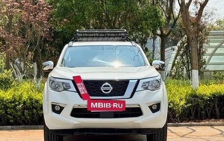 Nissan Terra, 2022 год, 2 100 000 рублей, 2 фотография