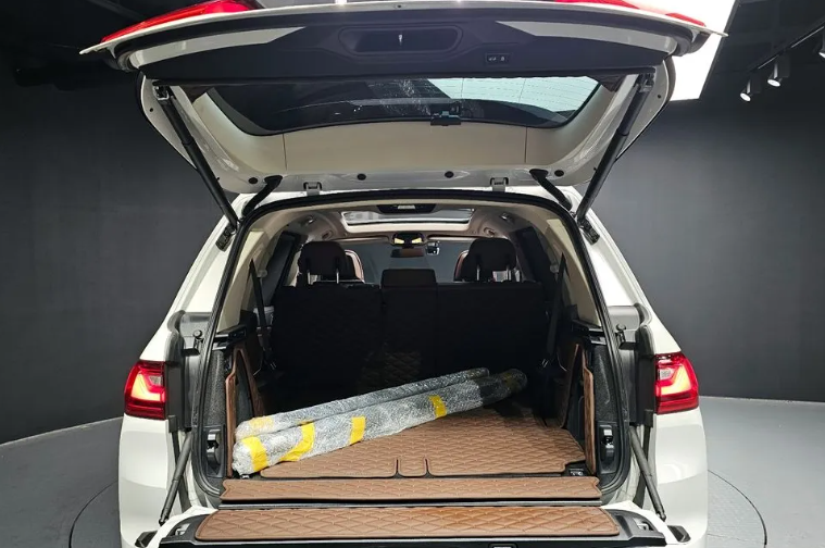 BMW X7 G07, 2021 год, 8 975 000 рублей, 15 фотография