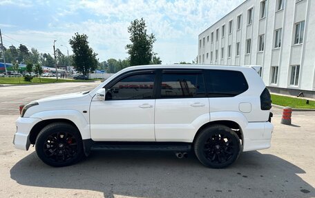 Toyota Land Cruiser Prado 120 рестайлинг, 2004 год, 2 500 000 рублей, 3 фотография