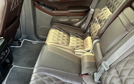 Toyota Land Cruiser Prado 120 рестайлинг, 2004 год, 2 500 000 рублей, 5 фотография