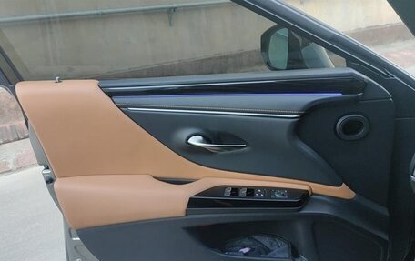 Lexus ES VII, 2022 год, 2 730 010 рублей, 12 фотография