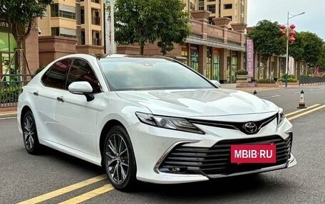 Toyota Camry, 2022 год, 2 425 000 рублей, 3 фотография