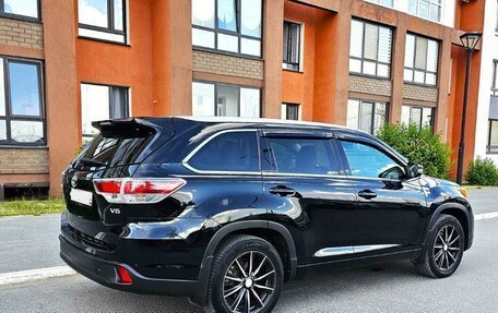 Toyota Highlander III, 2015 год, 2 990 000 рублей, 3 фотография