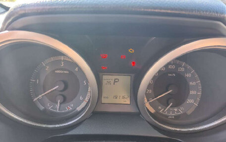 Toyota Land Cruiser Prado 150 рестайлинг 2, 2013 год, 2 600 000 рублей, 11 фотография