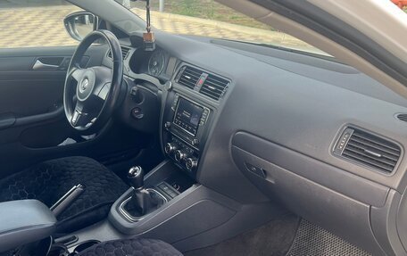 Volkswagen Jetta VI, 2014 год, 1 320 000 рублей, 6 фотография