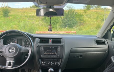 Volkswagen Jetta VI, 2014 год, 1 320 000 рублей, 10 фотография