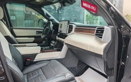 Toyota Sequoia, 2023 год, 9 570 011 рублей, 10 фотография