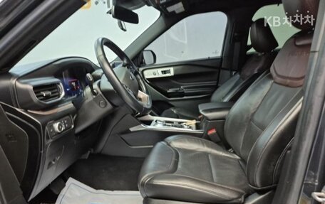 Ford Explorer VI, 2022 год, 3 600 000 рублей, 7 фотография