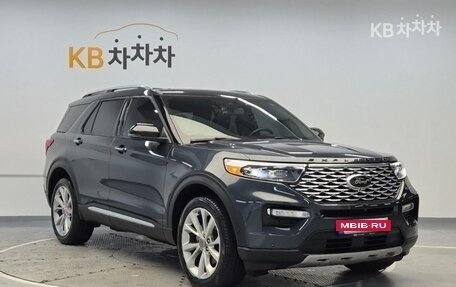 Ford Explorer VI, 2022 год, 3 600 000 рублей, 2 фотография