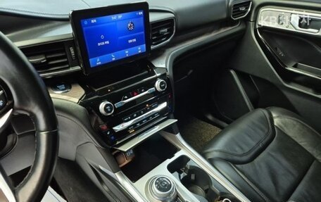 Ford Explorer VI, 2022 год, 3 600 000 рублей, 10 фотография