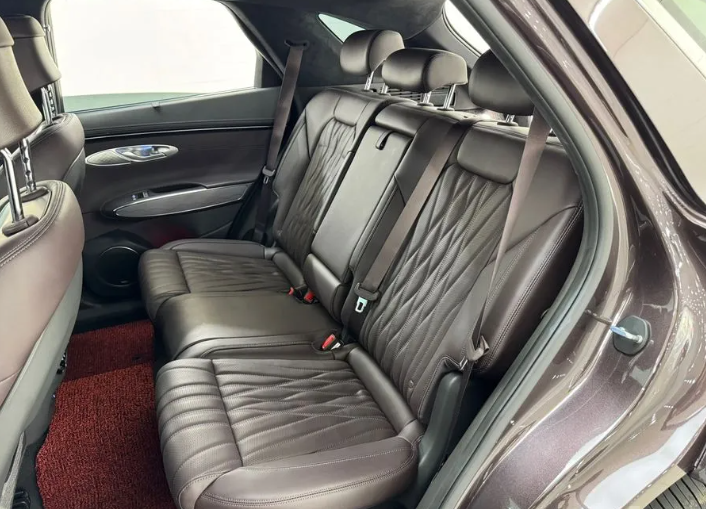 Genesis GV70, 2023 год, 4 700 000 рублей, 9 фотография