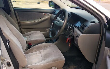 Toyota Corolla, 2002 год, 640 000 рублей, 11 фотография