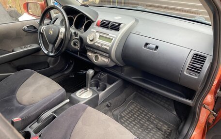 Honda Jazz I рестайлинг, 2007 год, 720 000 рублей, 14 фотография