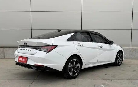 Hyundai Elantra, 2022 год, 1 500 000 рублей, 5 фотография