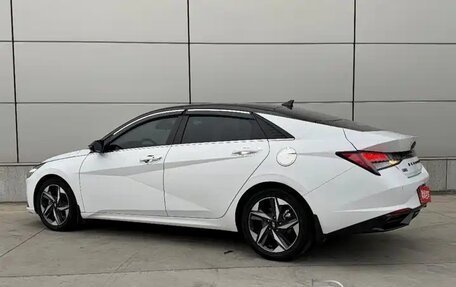 Hyundai Elantra, 2022 год, 1 500 000 рублей, 4 фотография