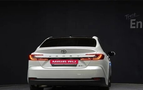 Toyota Camry, 2024 год, 5 350 000 рублей, 4 фотография