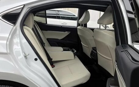 Toyota Camry, 2024 год, 5 350 000 рублей, 19 фотография