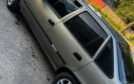 Daewoo Nexia I рестайлинг, 2004 год, 310 000 рублей, 8 фотография