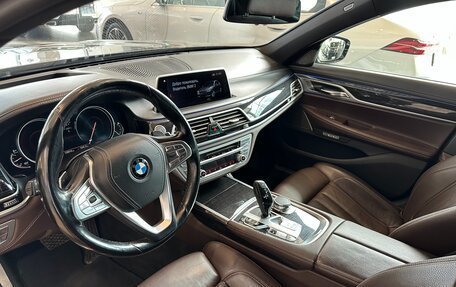 BMW 7 серия, 2017 год, 3 950 000 рублей, 9 фотография