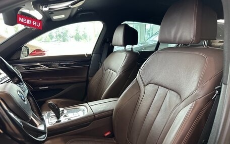BMW 7 серия, 2017 год, 3 950 000 рублей, 8 фотография
