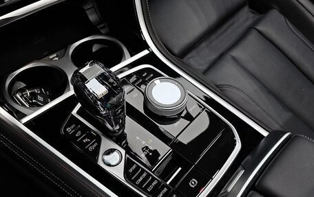 BMW 8 серия, 2022 год, 12 100 000 рублей, 13 фотография