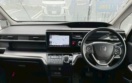 Honda Stepwgn IV, 2022 год, 2 500 334 рублей, 7 фотография