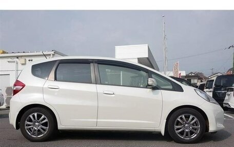 Honda Fit III, 2012 год, 630 000 рублей, 5 фотография