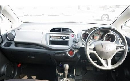Honda Fit III, 2012 год, 630 000 рублей, 12 фотография