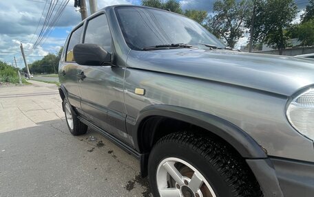Chevrolet Niva I рестайлинг, 2005 год, 210 000 рублей, 3 фотография