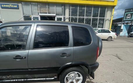 Chevrolet Niva I рестайлинг, 2005 год, 210 000 рублей, 5 фотография