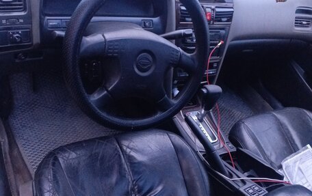 Nissan Maxima VIII, 2000 год, 150 000 рублей, 6 фотография