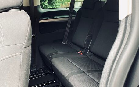 Peugeot Traveller I, 2019 год, 2 454 000 рублей, 21 фотография