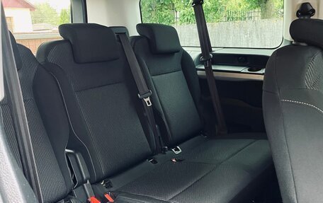 Peugeot Traveller I, 2019 год, 2 454 000 рублей, 27 фотография