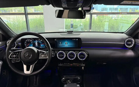 Mercedes-Benz A-Класс, 2021 год, 2 200 000 рублей, 4 фотография