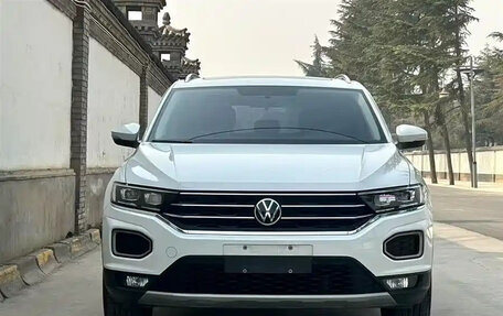 Volkswagen T-Roc I, 2021 год, 1 715 855 рублей, 2 фотография